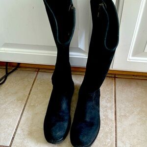 Black knee high timberland boots
